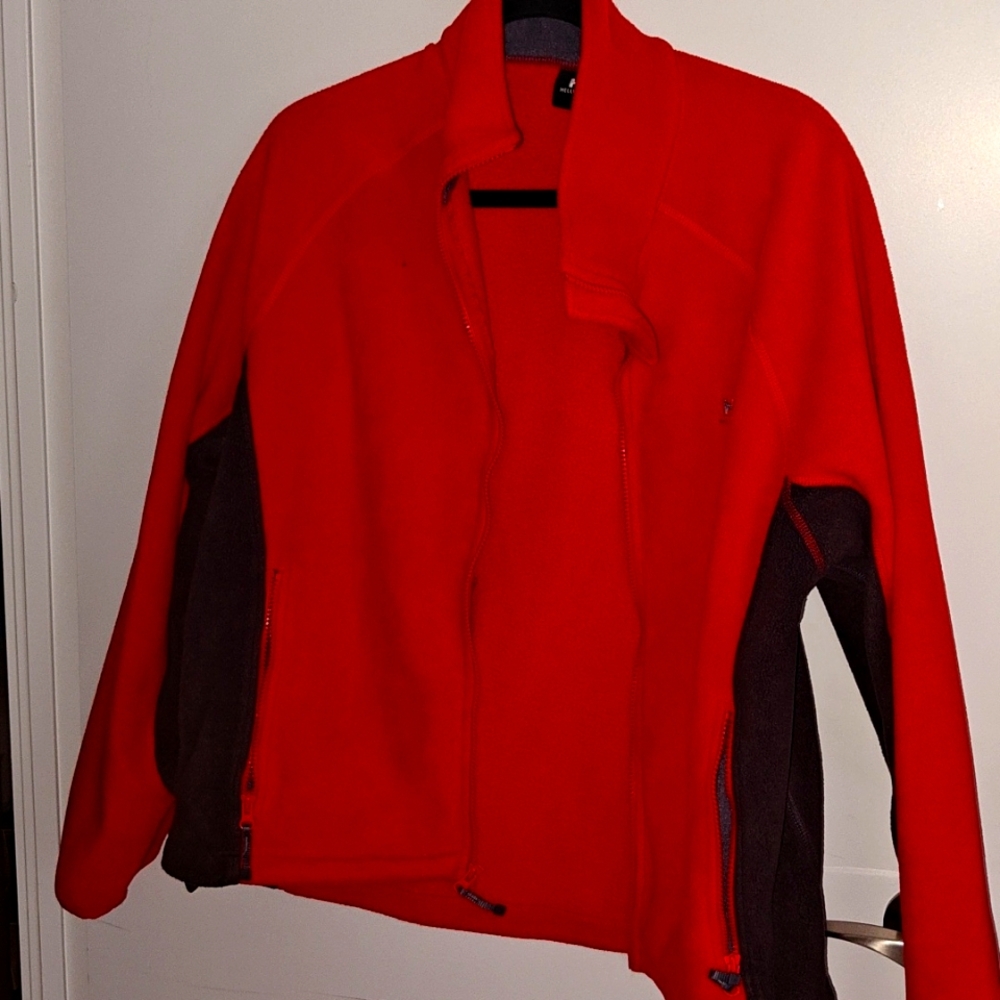 Helly Hansen Red L Zip up Fleece
